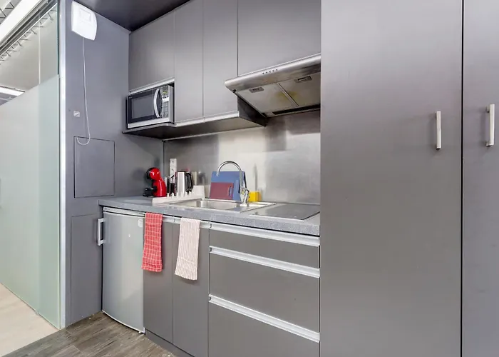 31 - Le Lokup - Wifi - Proche Tram * Реймс