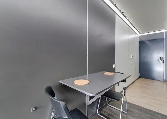 31 - Le Lokup - Wifi - Proche Tram Реймс